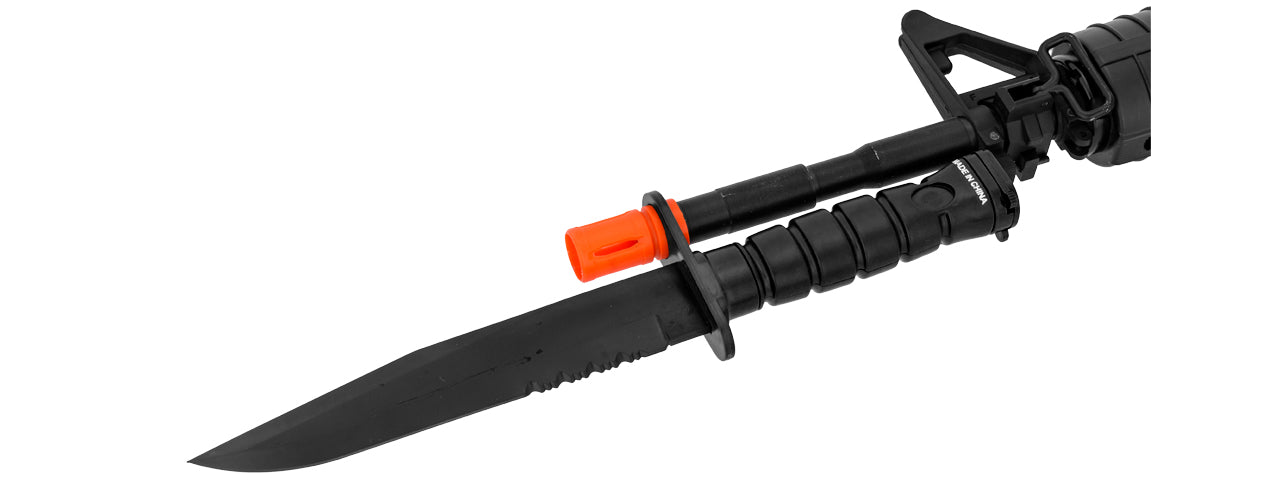 M10 Rubber Bayonet w/Blade Cover