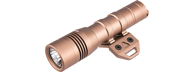 Opsmen Fast 502M M-LOK Flashlight